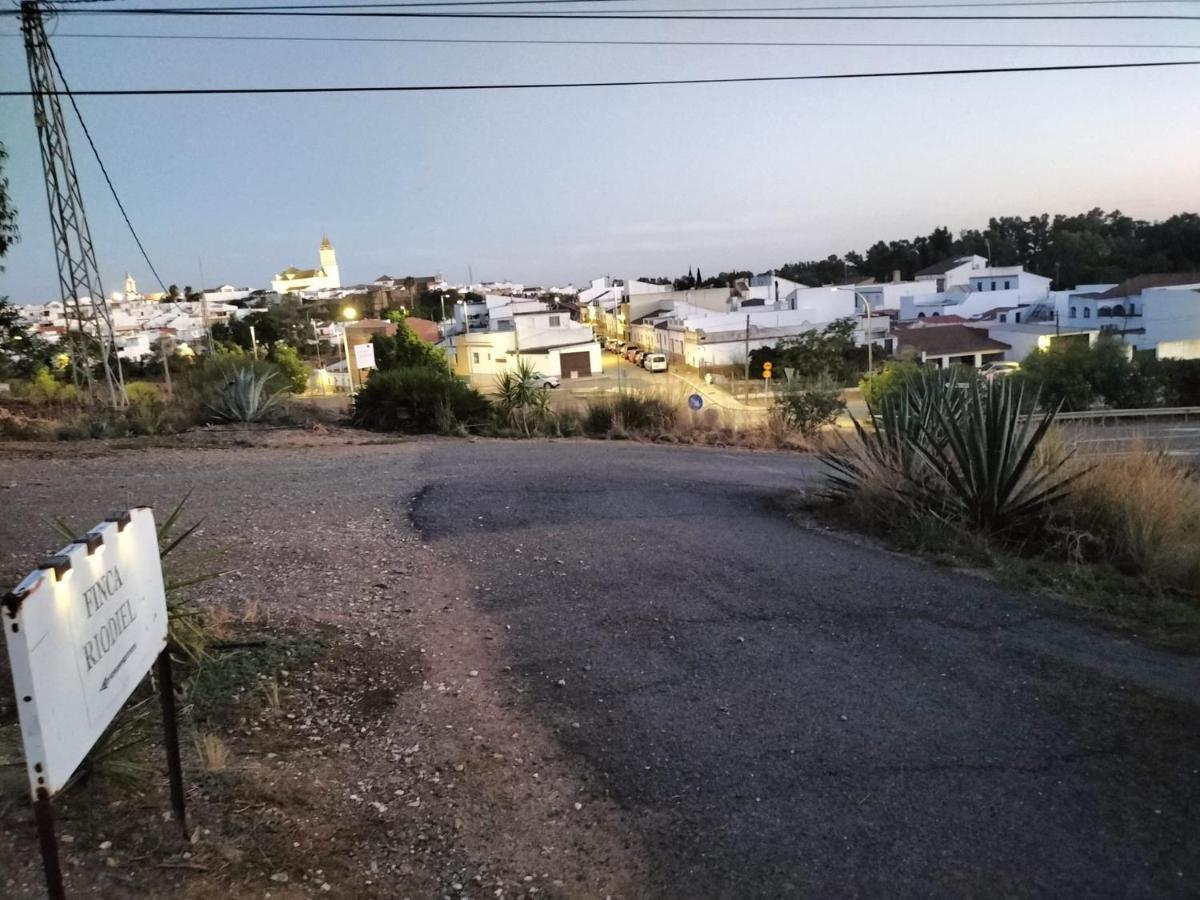 Finca Riodiel Gibraleon Екстер'єр фото